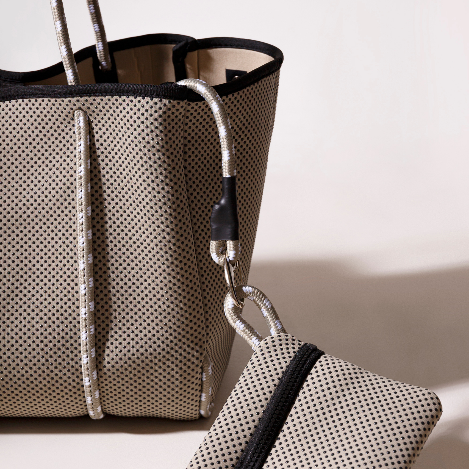 EVERYDAY TOTE DOTTED TAUPE - Image 4