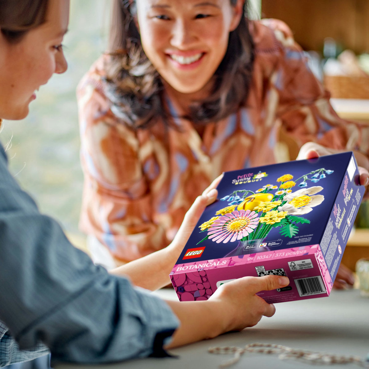 LEGO? Botanicals Petite Sunny Bouquet Flower Decor Set 10347 - Image 5