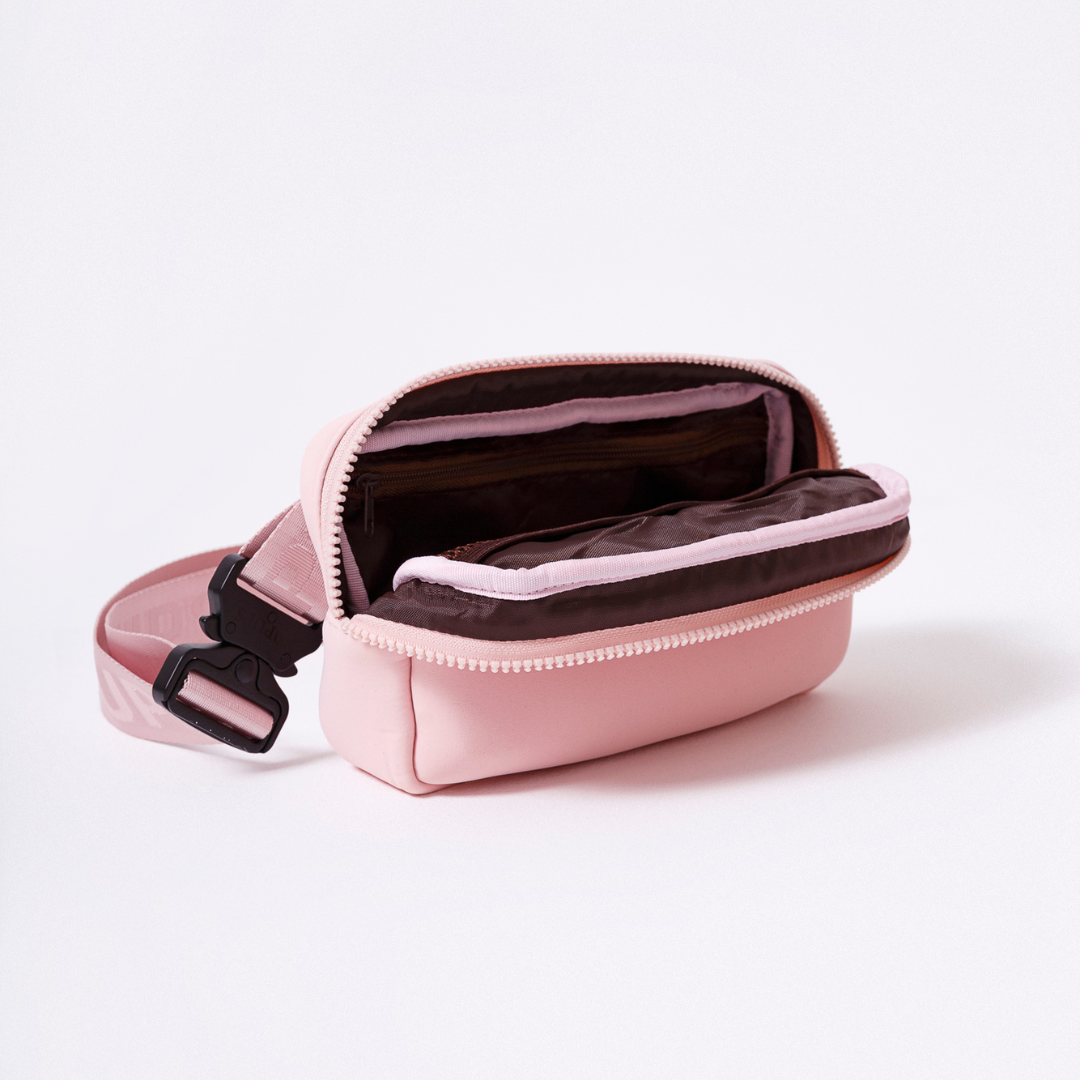 FANNY PACK PRETTY in PINK - Image 2