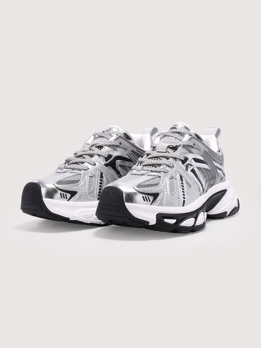 East Women - Image 6