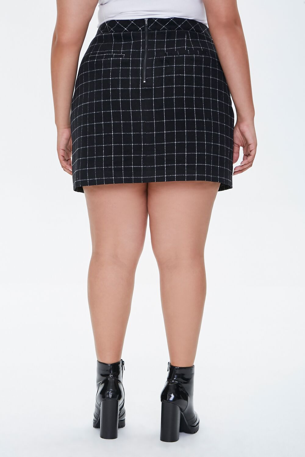 Plus Size Grid Print Mini Skirt - Image 3