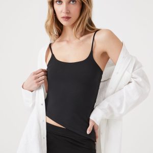 Asymmetrical-Hem Cami