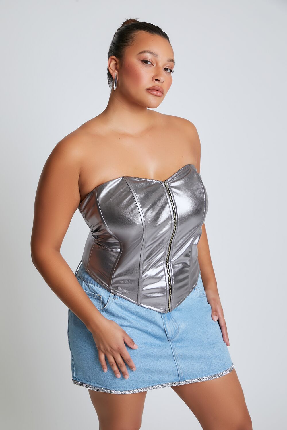Plus Size Metallic Sweetheart Tube Top - Image 2