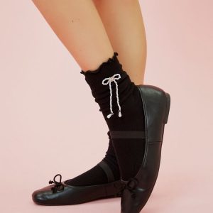 Hello Kitty Bow Crew Socks