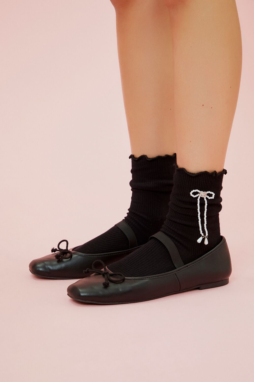 Hello Kitty Bow Crew Socks - Image 2