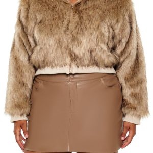 Plus Size Cropped Faux Fur Jacket