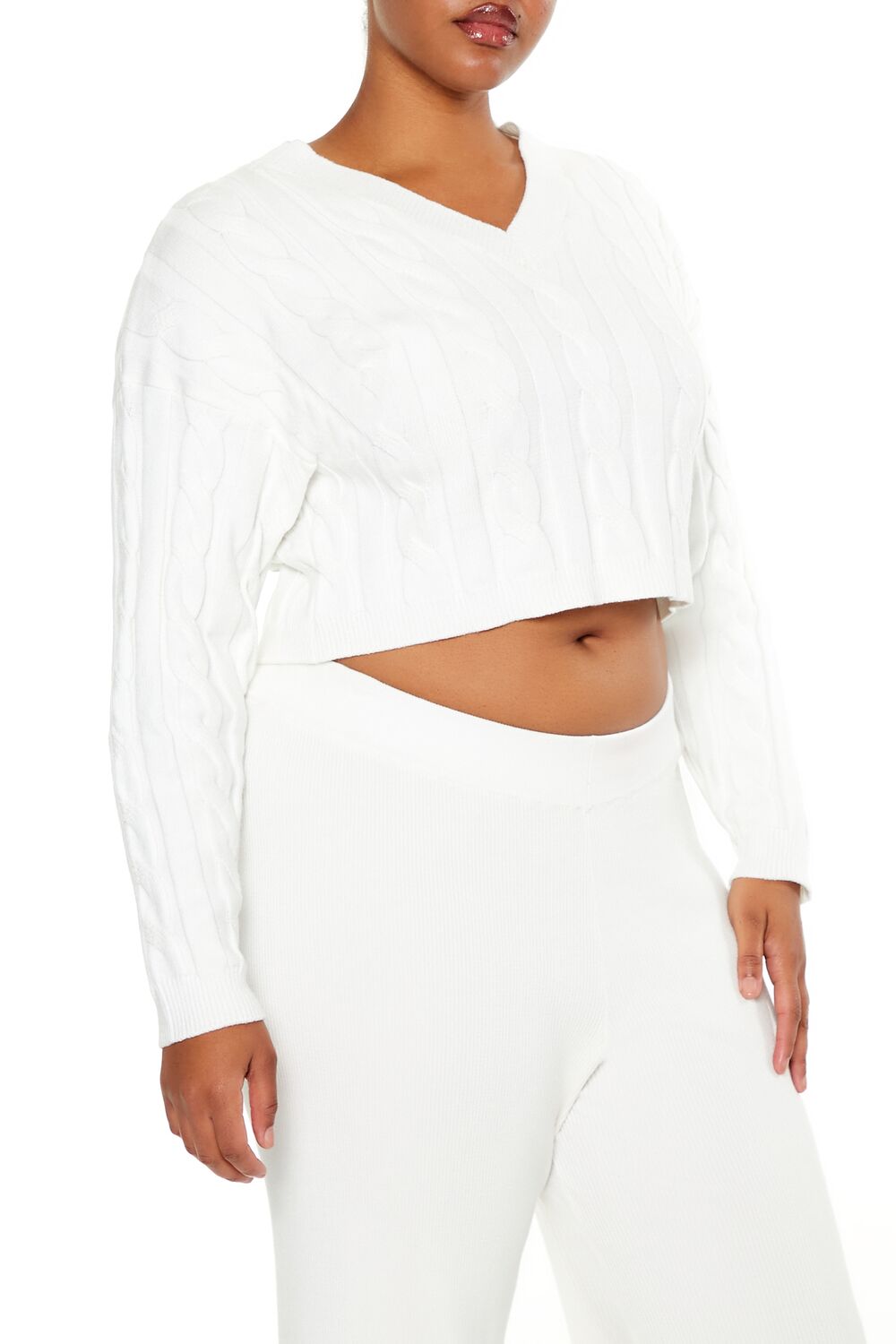 Plus Size Cropped Cable Knit Sweater - Image 9