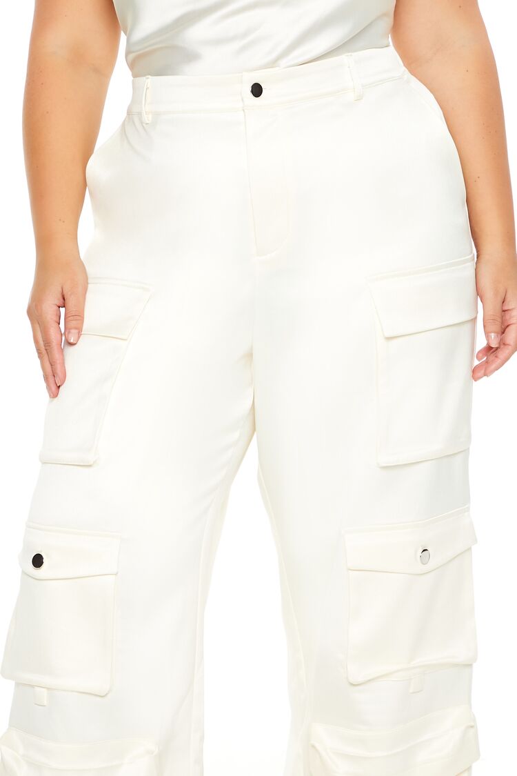 Plus Size Wide-Leg Cargo Pants - Image 5