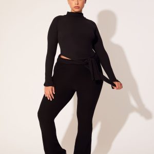 Plus Size Ribbed Flare Pants