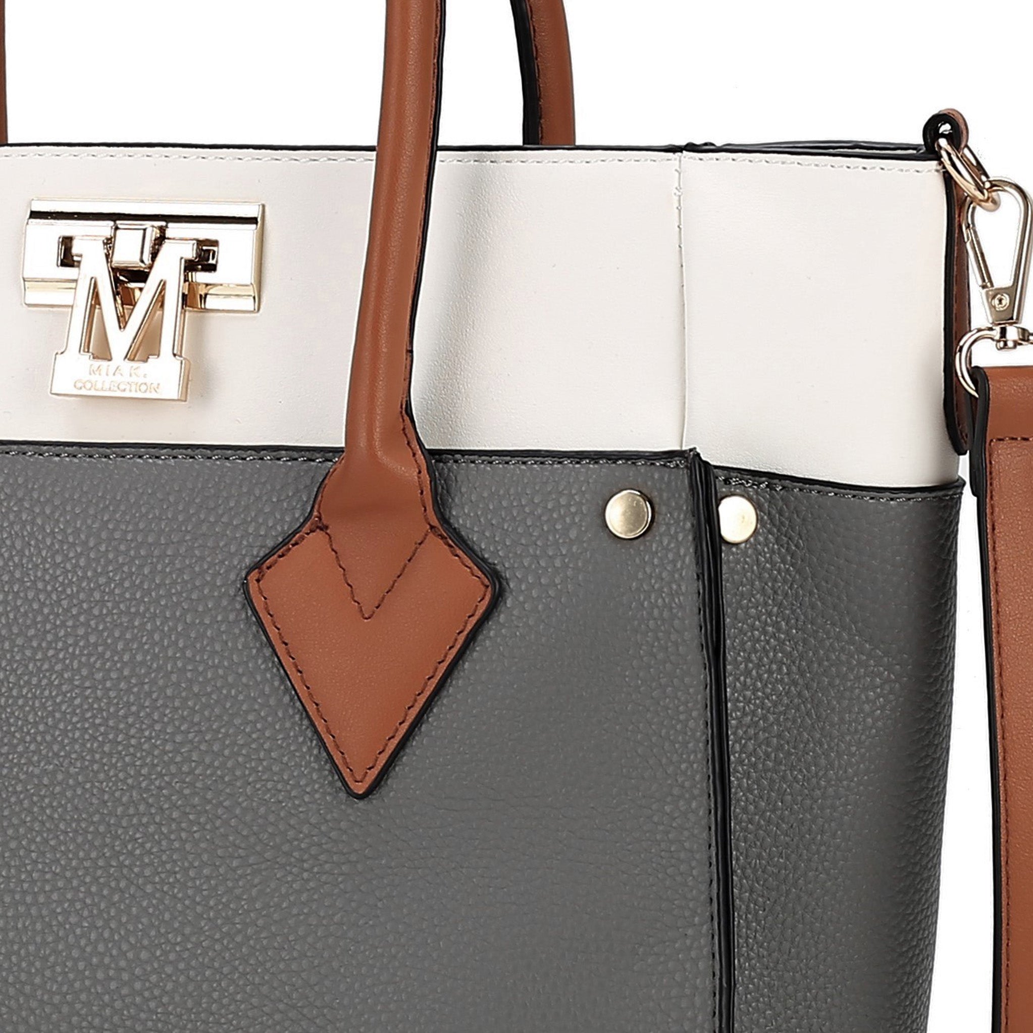 Brynlee Tote Bag and Set - Image 4