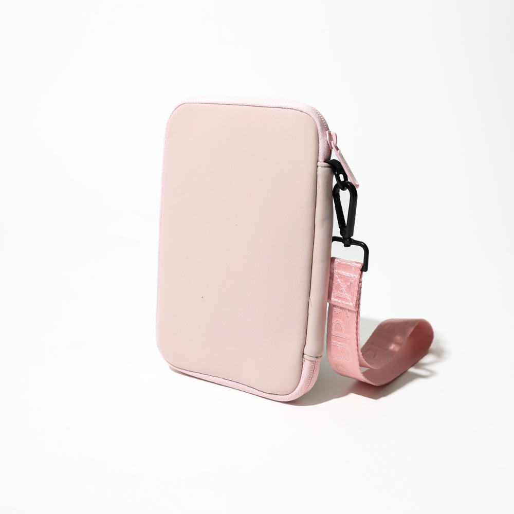 PASSPORT WALLET PRETTY in PINK