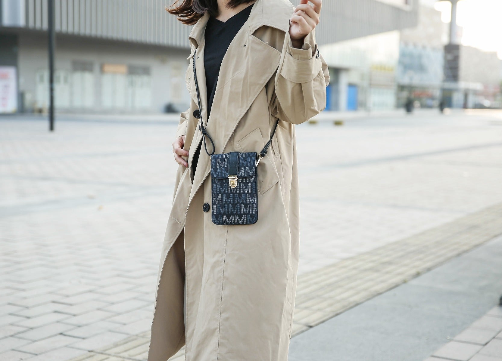 Lulu Phone Crossbody Bag - Image 2